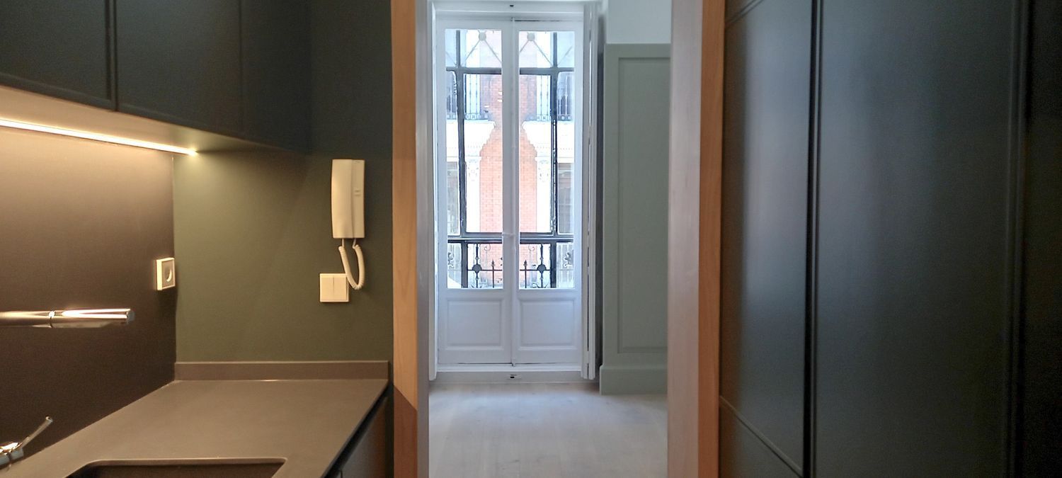 Piso en Prim 4 (Chueca-Justicia)